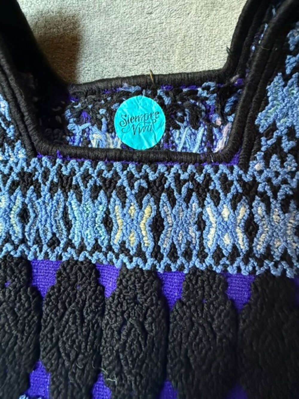 Huipil Top Cropped New with tags Purple Size M Embroidered - Picture 2 of 6